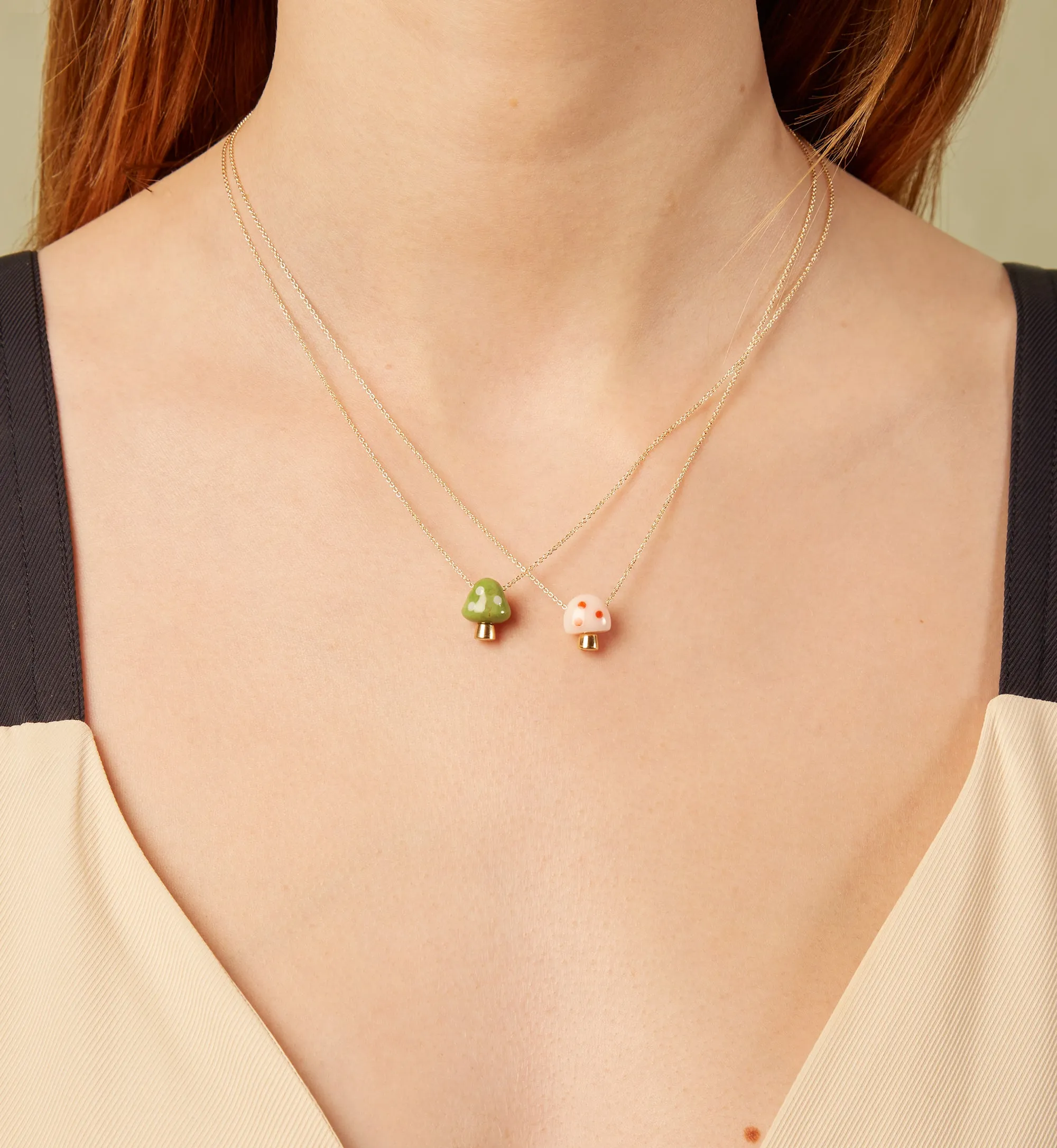 L'AMANITA GREEN   WHITE NECKLACE