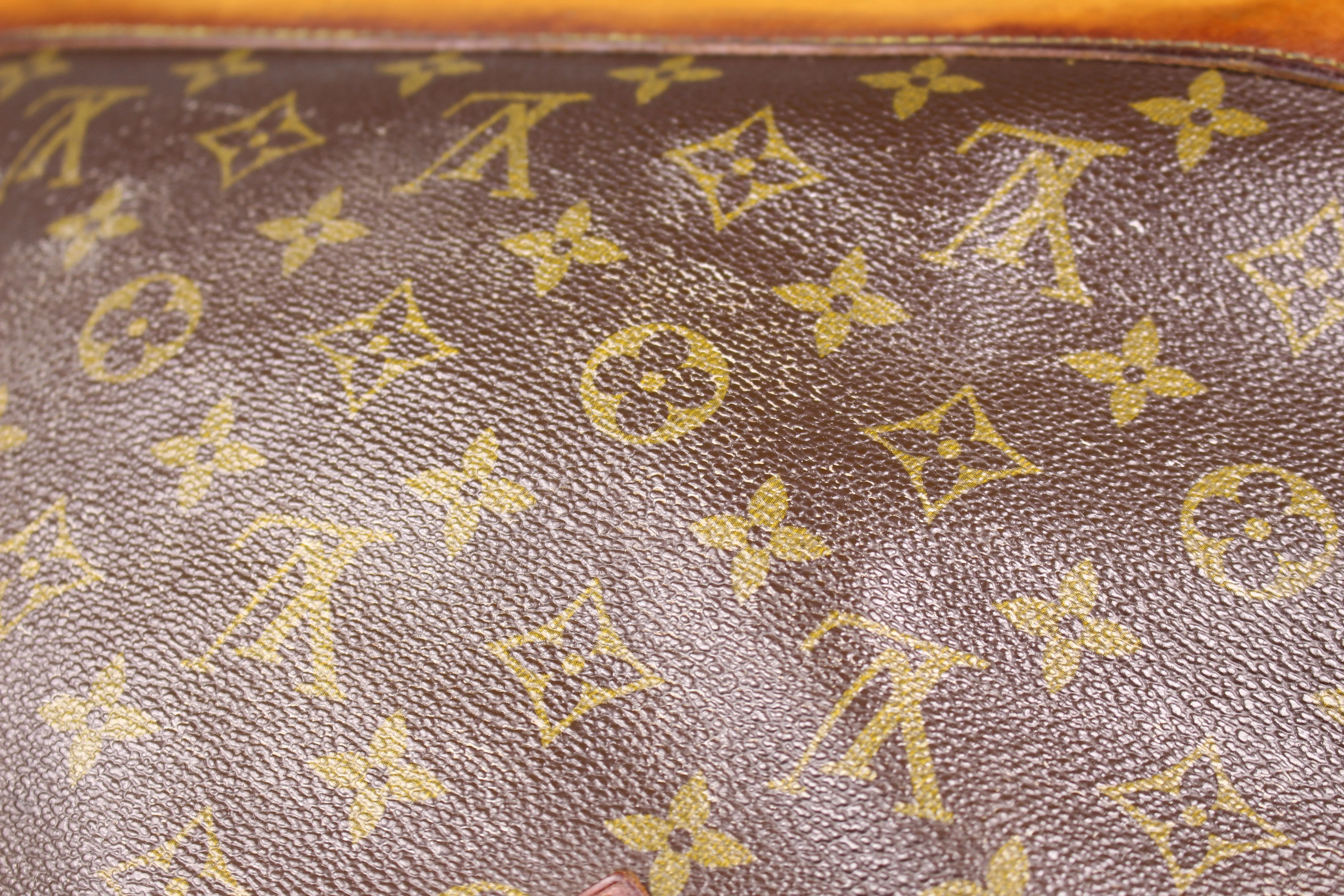 LOUIS VUITTON Alma monogram canvas bag